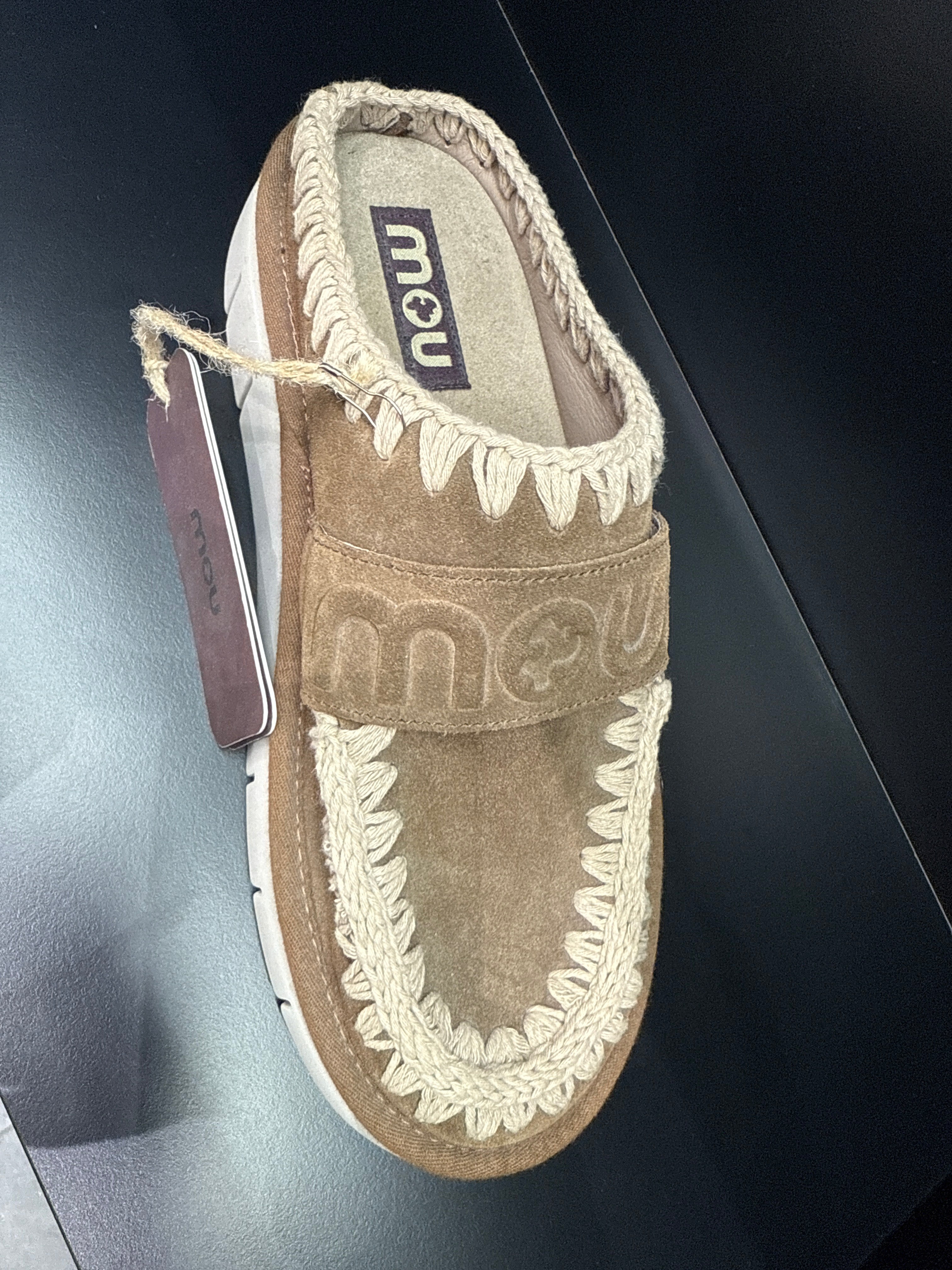 Scarpe mou